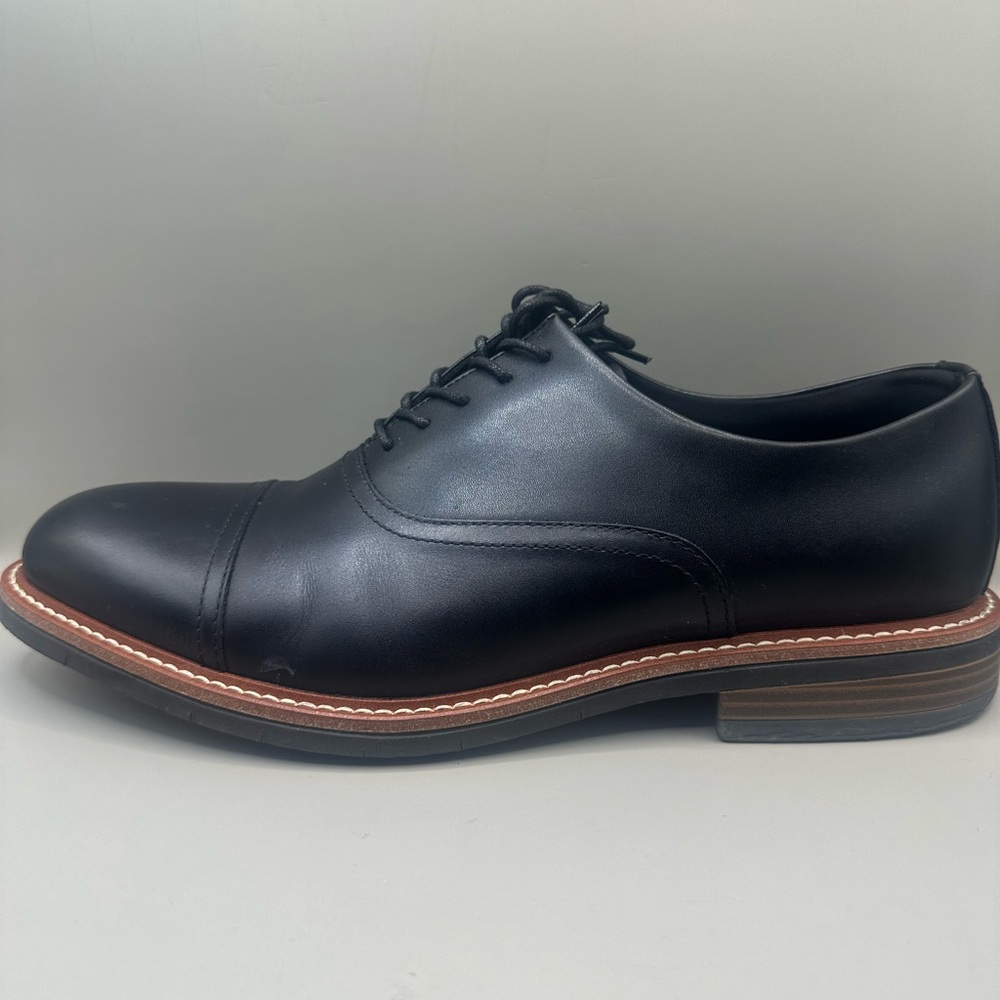 Kenneth Cole Black Oxfords with Tan Sole